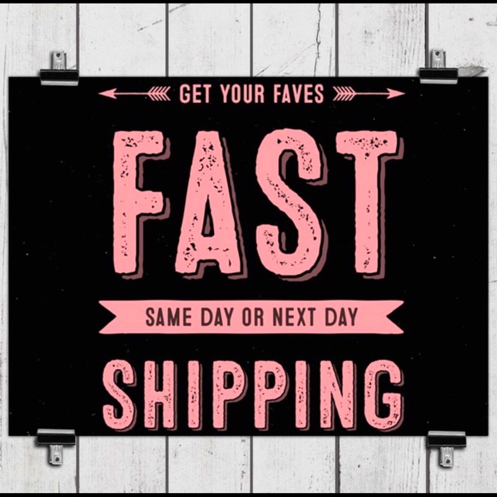 I ship ASAP. 📦📮📨📬